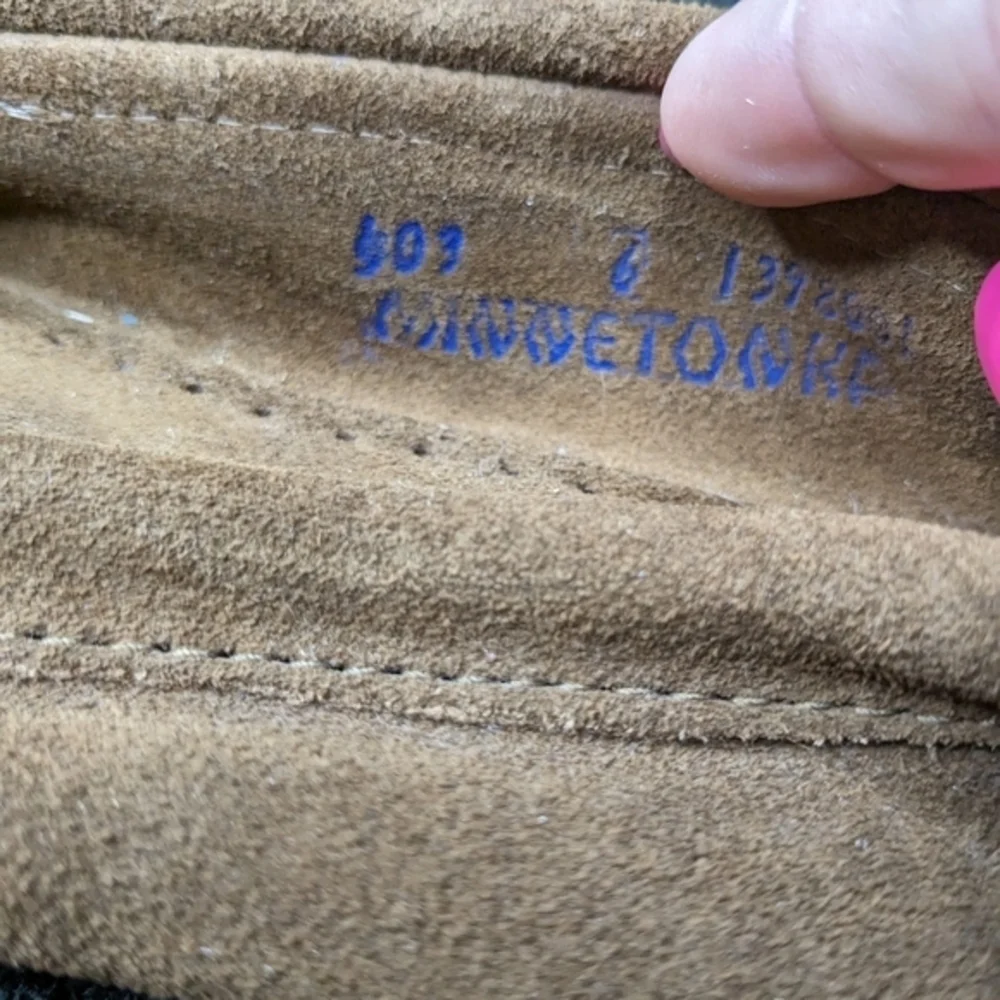 Minnetonka Size 6 Brown Leather Moccasins - Picture 8 of 8
